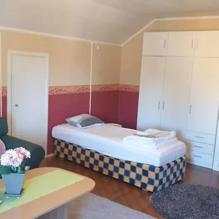 Aircontined For Travellers Apartman *